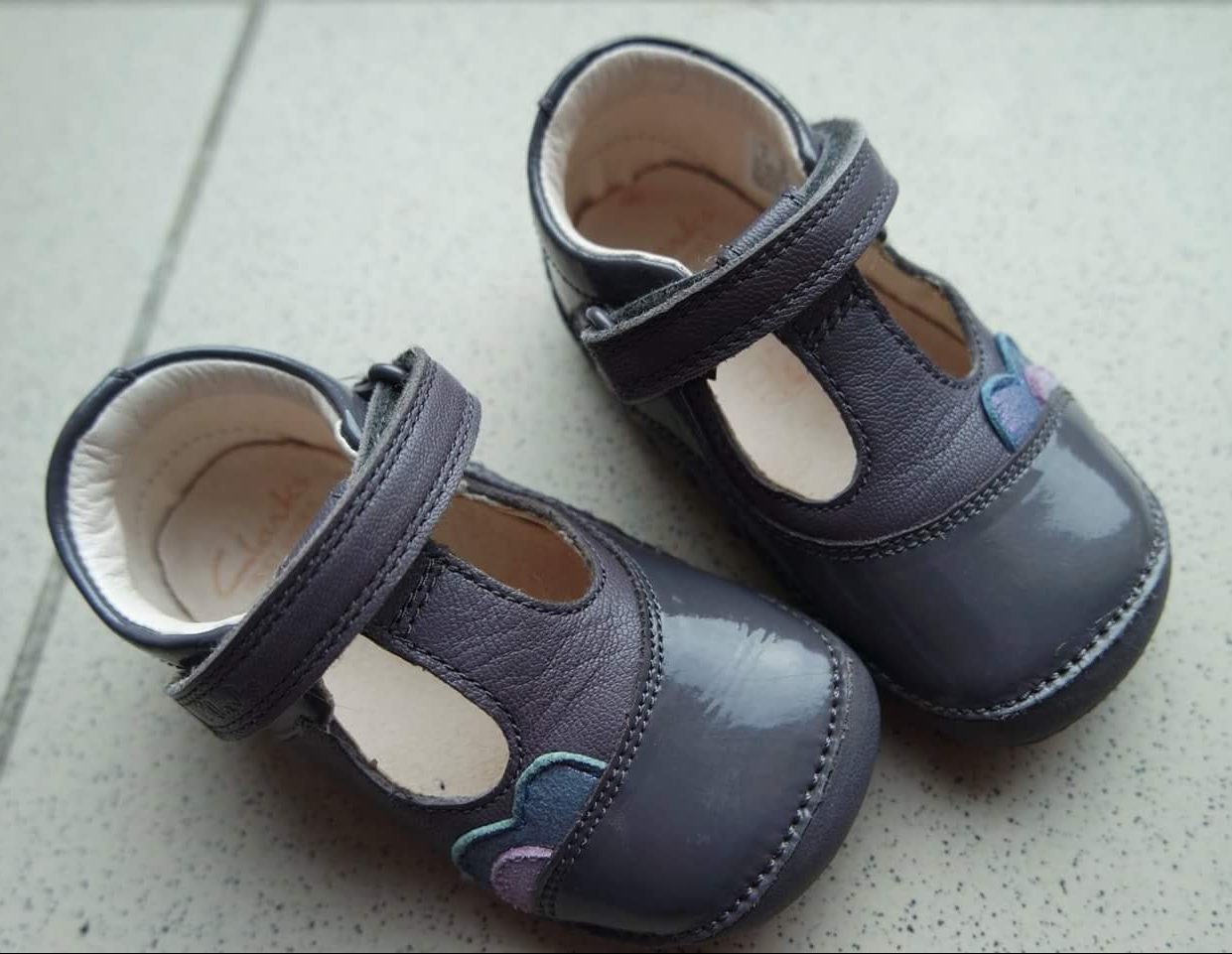 clarks soft baby shoes
